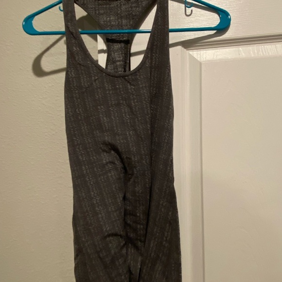 Lululemon Cool Racerback Yoga Gym Run Tank Top Shirt Size 8 Ziggy Gray - Picture 3 of 4